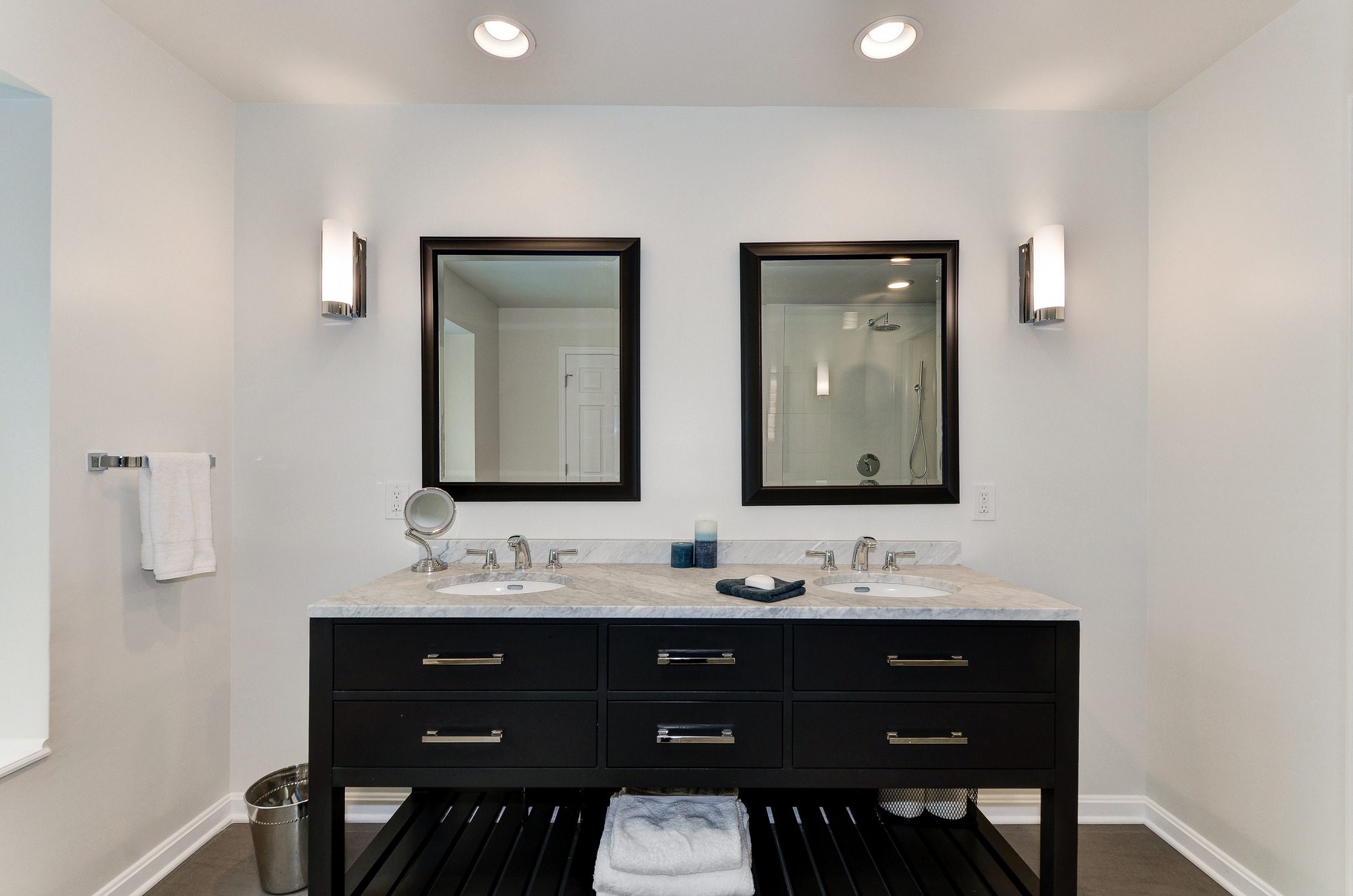 What to Look For When Choosing a Double Sink in Your Master Bath