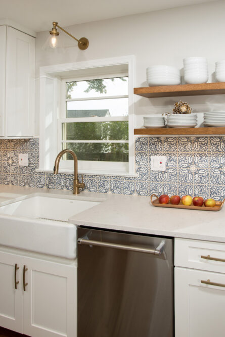 tile-backsplash-kitchen-design-floating-shelves